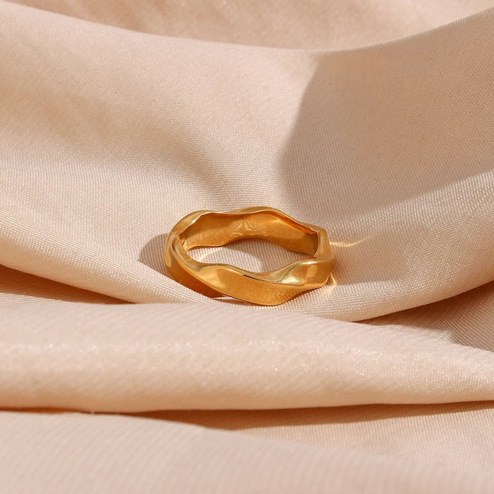 Waterwave Ring For
