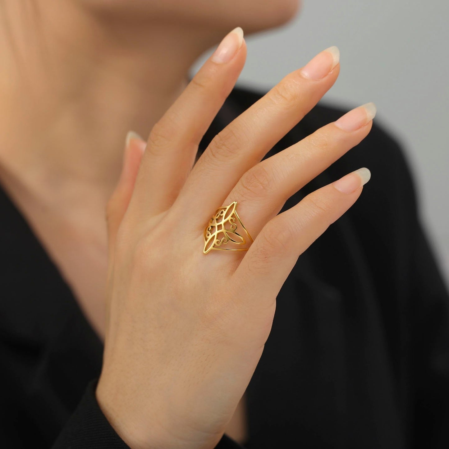VALI™ Celtic Knot Protection Ring