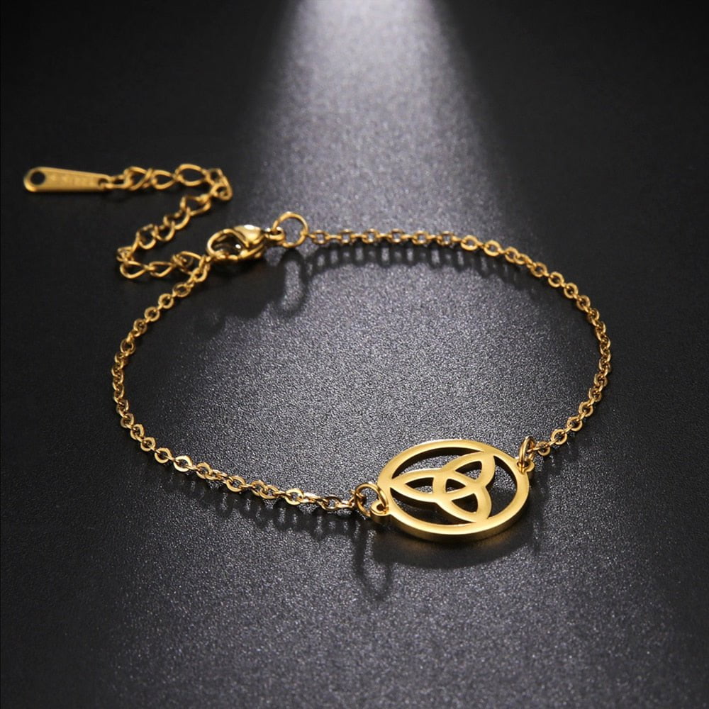 VALI™ Celtic Triquetra Knot Bracelet