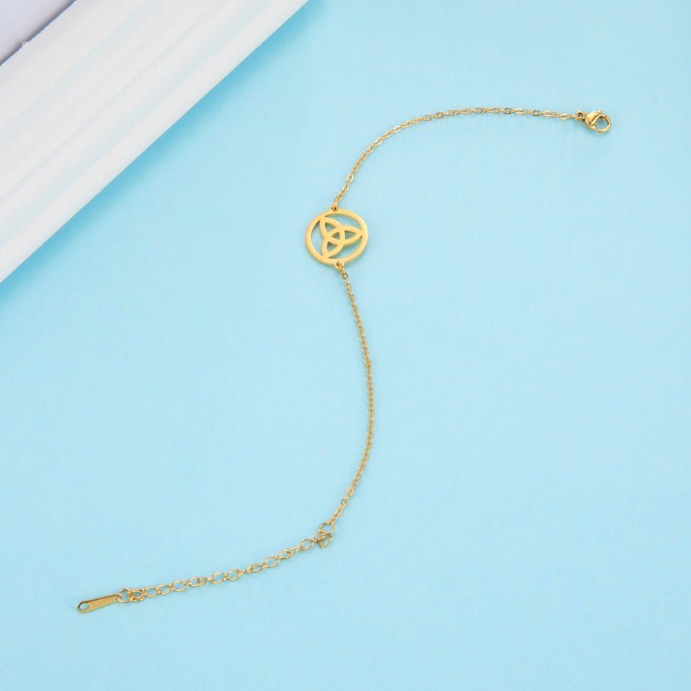VALI™ Celtic Triquetra Knot Bracelet