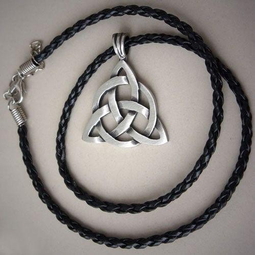 Knot Pendant