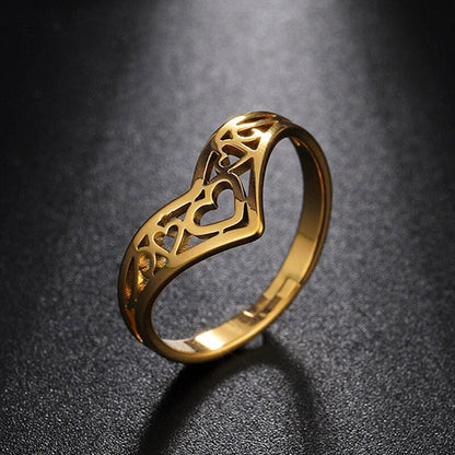 VALI™ Celtic Heart Ring