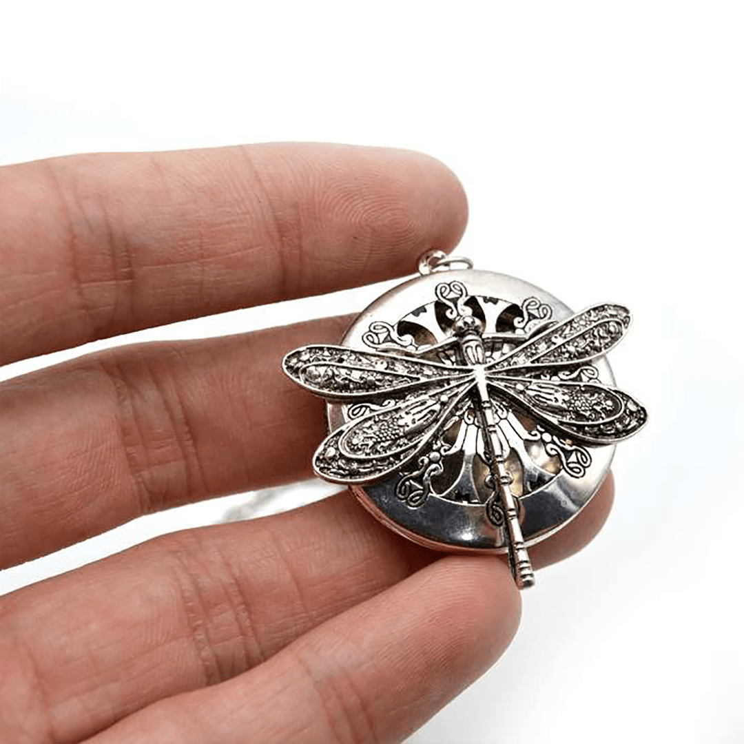 Dragonfly Aromatherapy Diffuser Locket